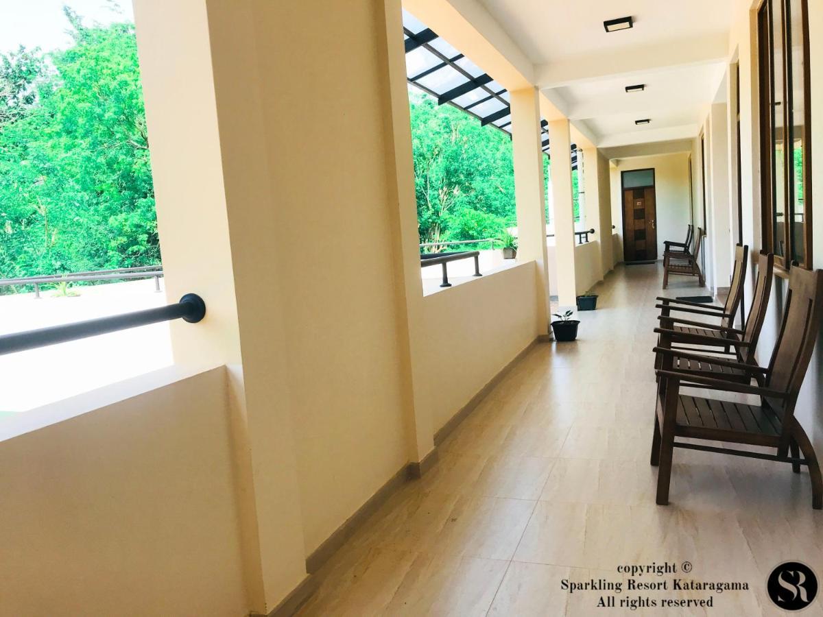 Sparkling Resort Kataragama Kültér fotó