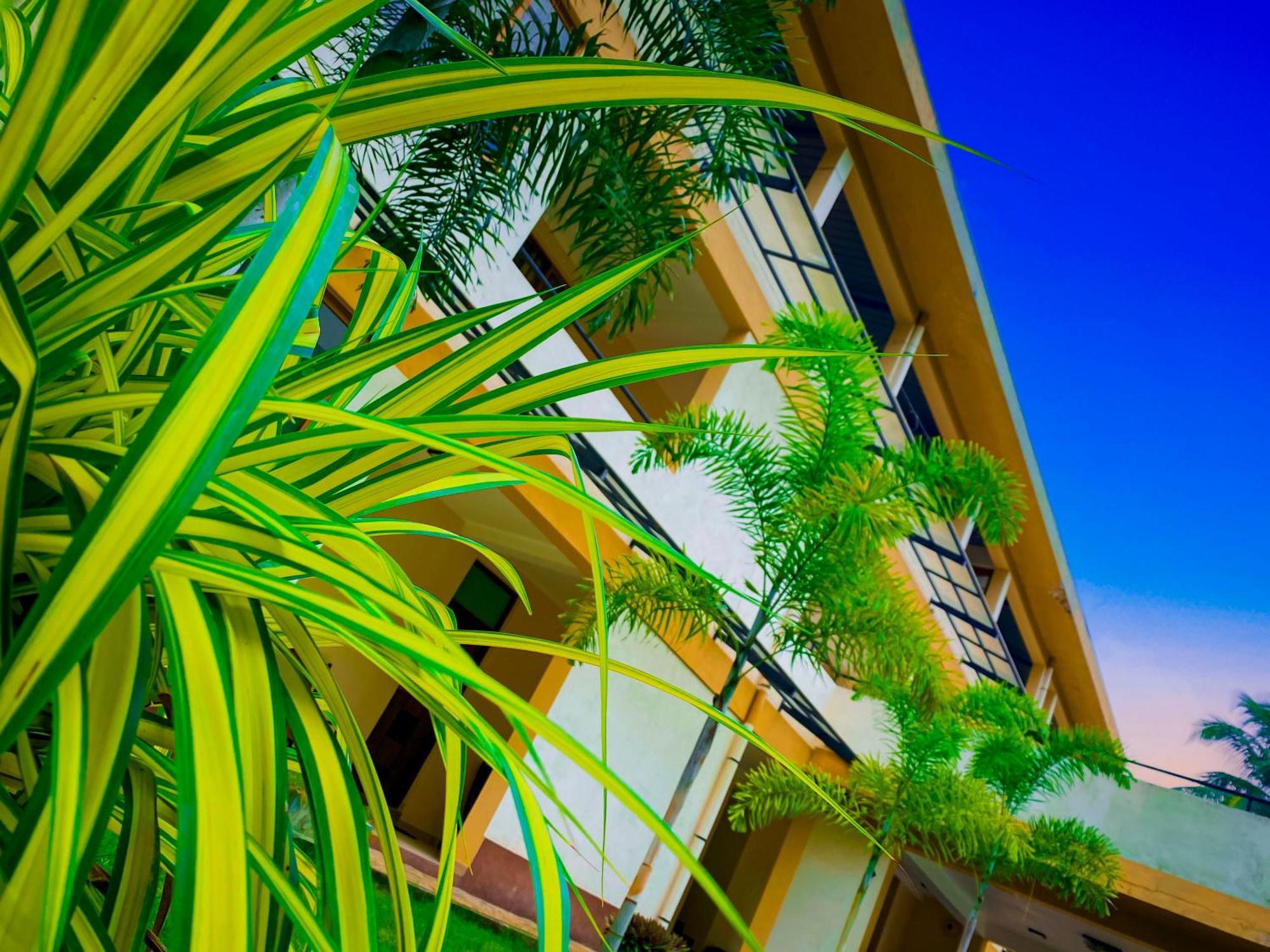 Sparkling Resort Kataragama Kültér fotó