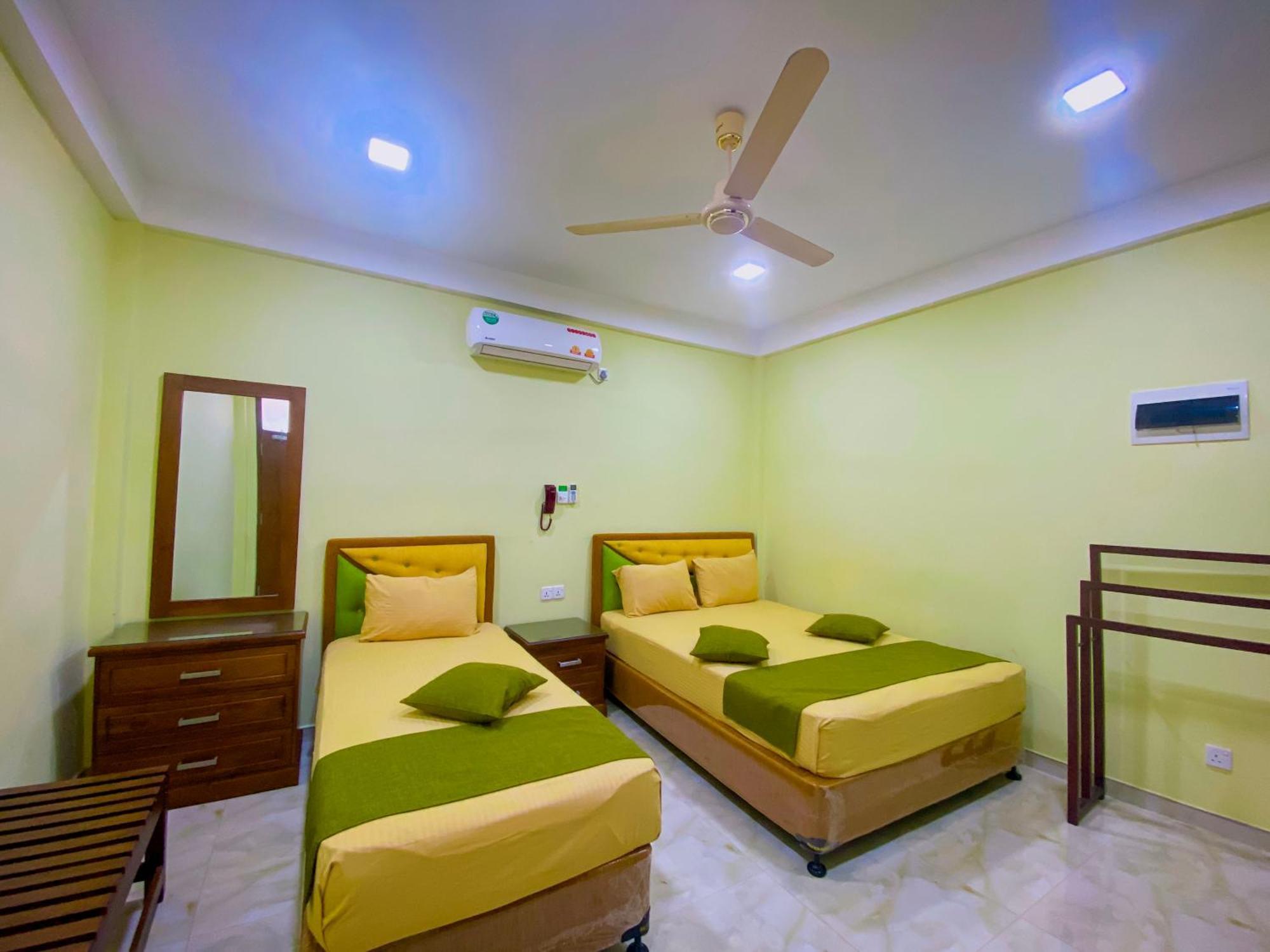 Sparkling Resort Kataragama Kültér fotó