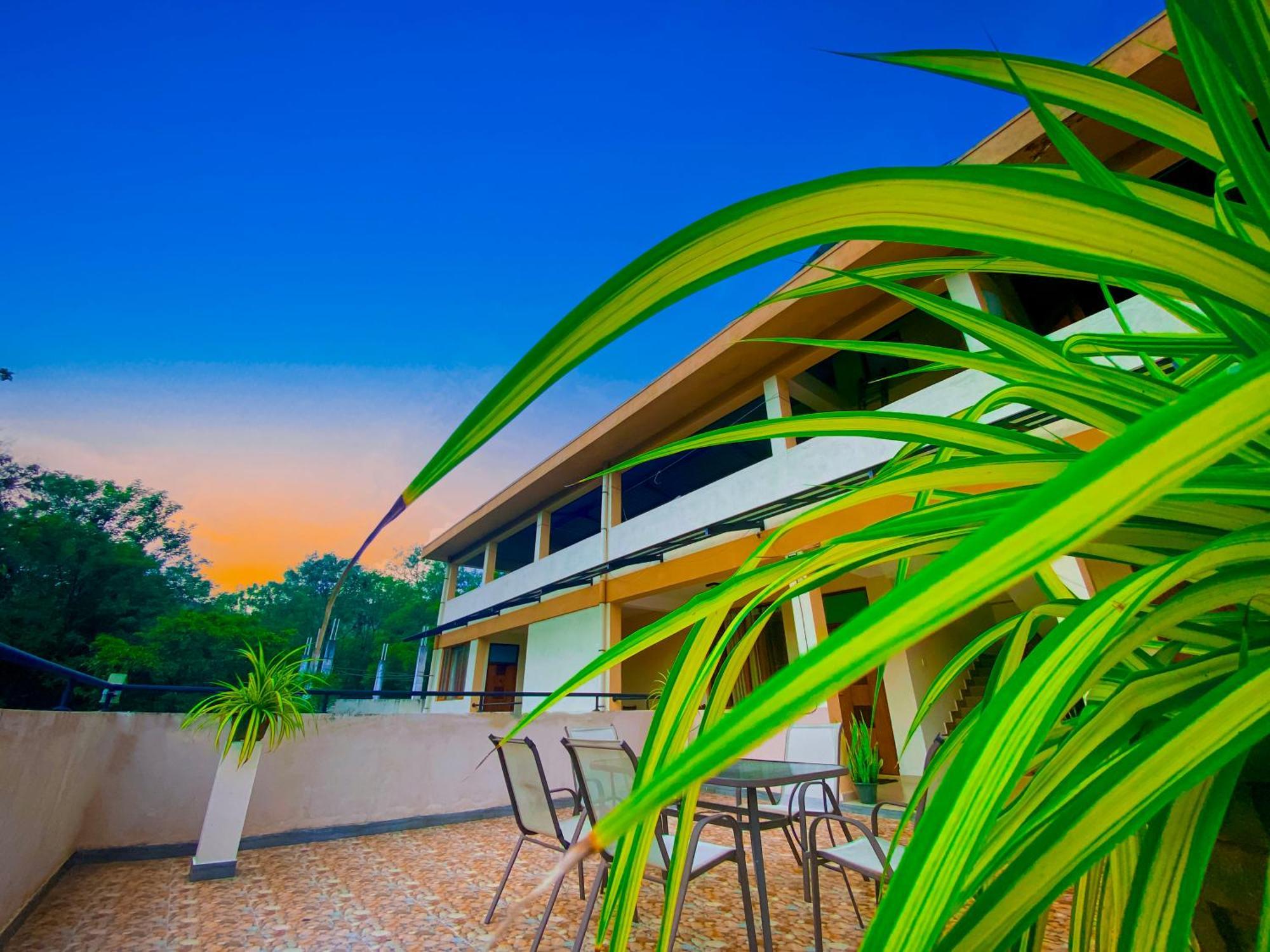 Sparkling Resort Kataragama Kültér fotó